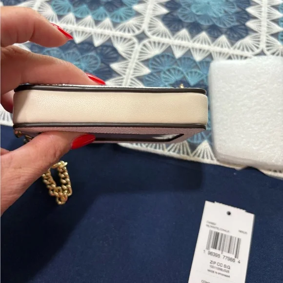 Coach signature chalk zip card wallet - Picture 3 of 5